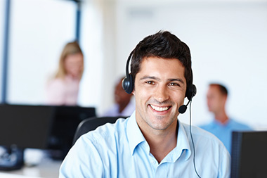 Support employee with headset